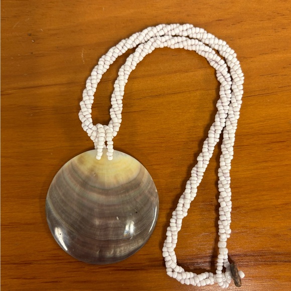 Shell Necklace - Picture 2 of 5